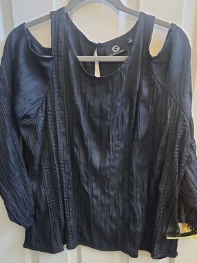 G by Giuliana Black Cold-Shoulder Blouse